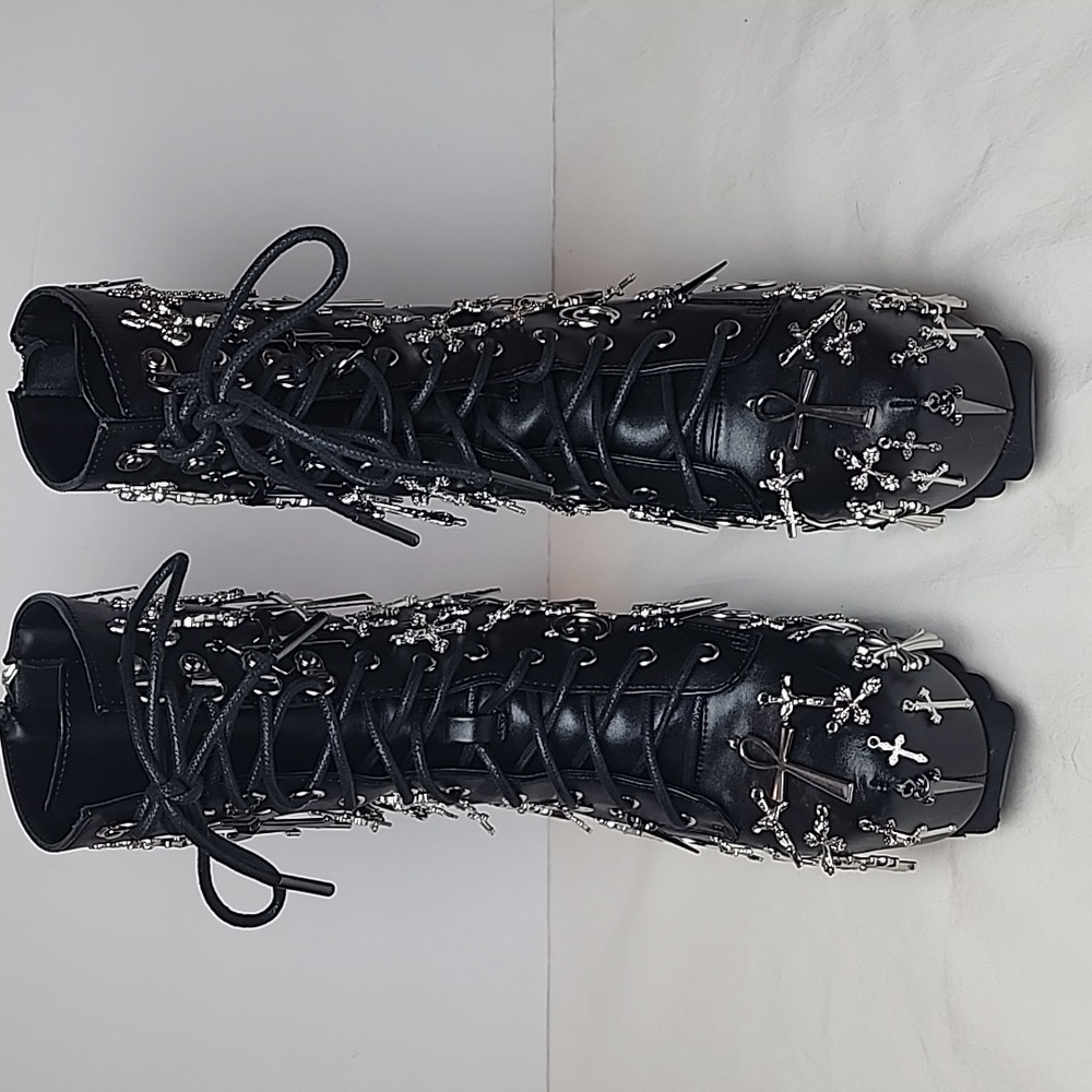 Dolls Kill Widow Idol Worship Charm Platform Boots Size 8 Goth Near New - Picture 3 of 14